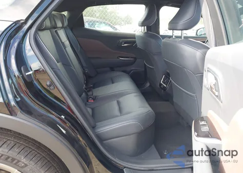 2024 Toyota Crown Limited from USA, damaged, VIN JTDAAAAF4R3018961